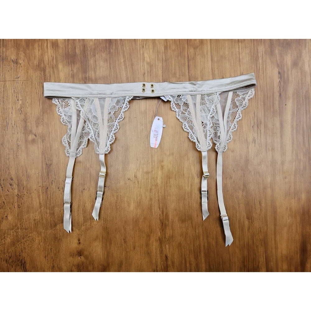 Vintage 2009 New Victoria's Secret M/L Garter Belt Satin Lace Cream Lingerie NWT